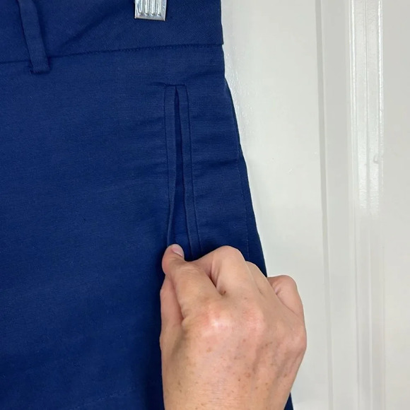 L’Agence - Chino Mid-Rise Shorts - Size 8, Navy Blue - Picture 5 of 16